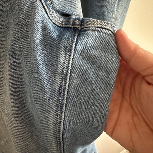 AE Ripped Relaxed Mom Jean - Picture 11 of 11